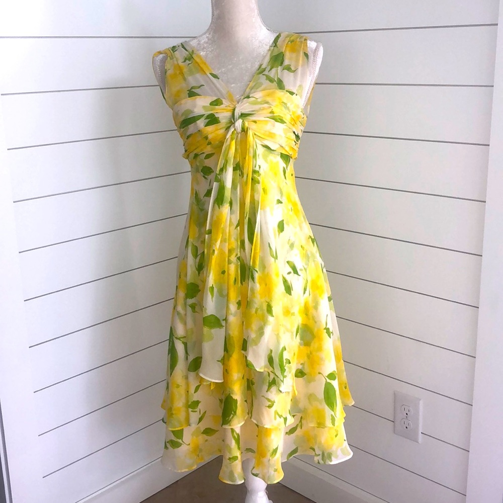 Donna Ricco size 4 party dress excellent condition